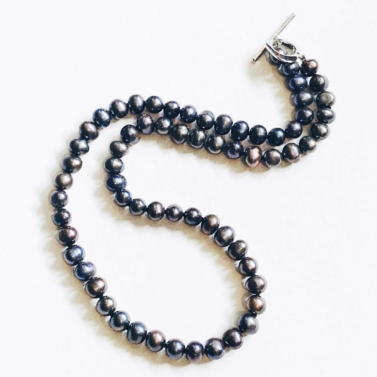 Yin Yang: Silver Necklace with Black spinel and pearls